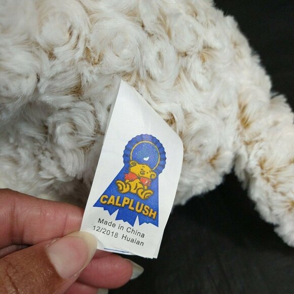 Calplush Llama Plush Stuffed Animal Toy 2018 17" x 18" Beige Tan Age 3 and Up - Picture 8 of 11